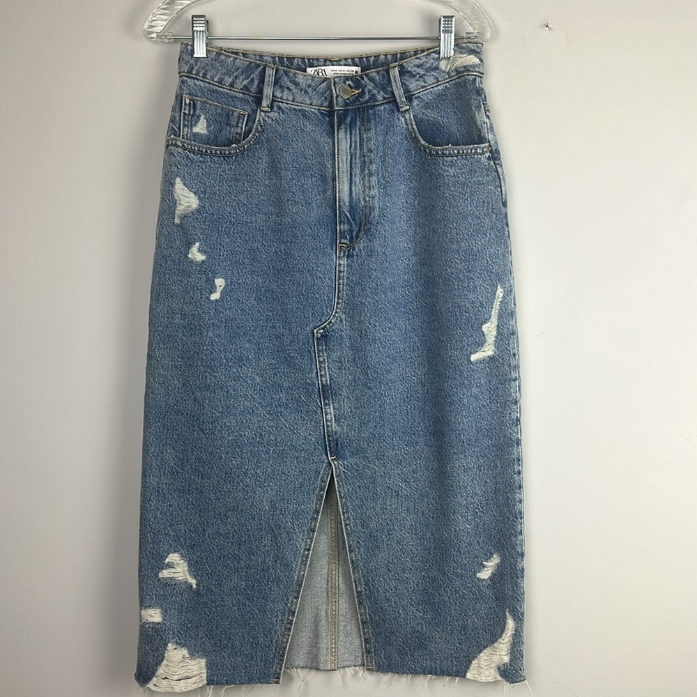 Zara Midi High Waisted Denim Skirt Blue Cotton Size M Distressed Split Front Hem - Picture 2 of 16